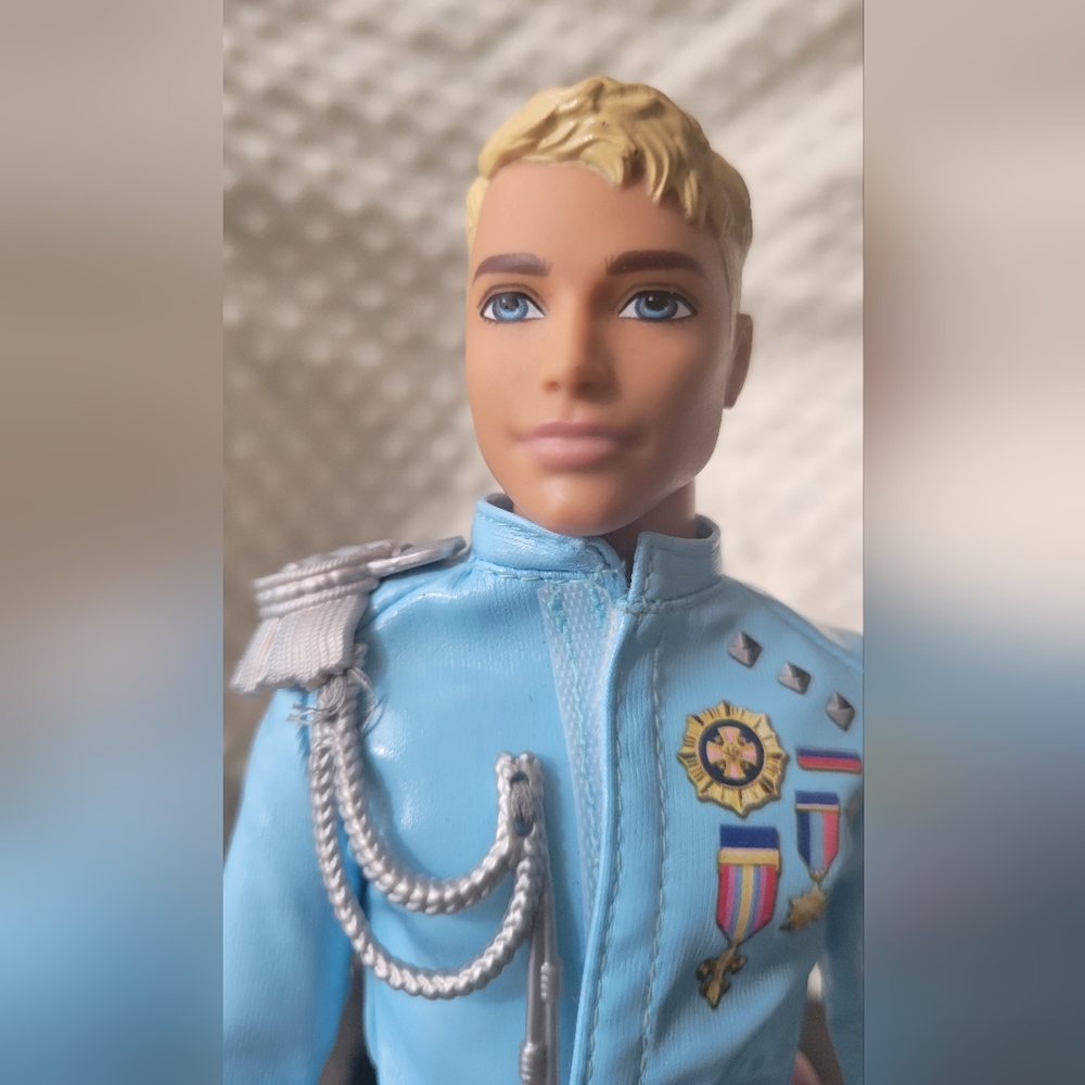 Barbie Princess Adventure Royal Ken Mattel GML67